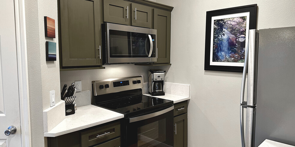 Kitchen - 2320 Gracy Farms Ln
