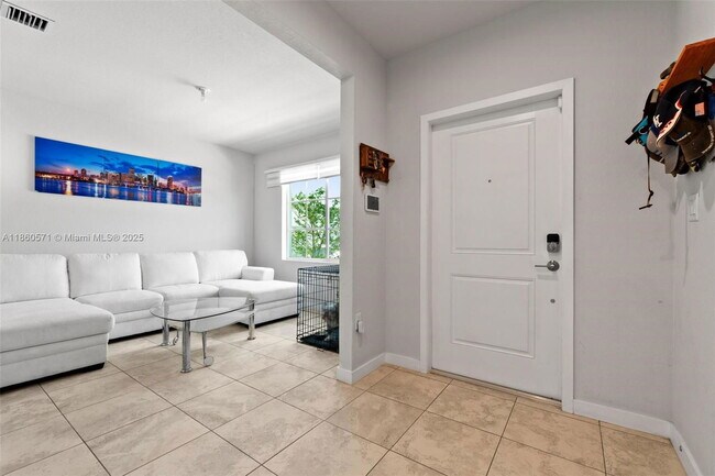 Building Photo - 610 NW 11th Ave