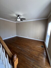 Building Photo - 503 Dakota Dr