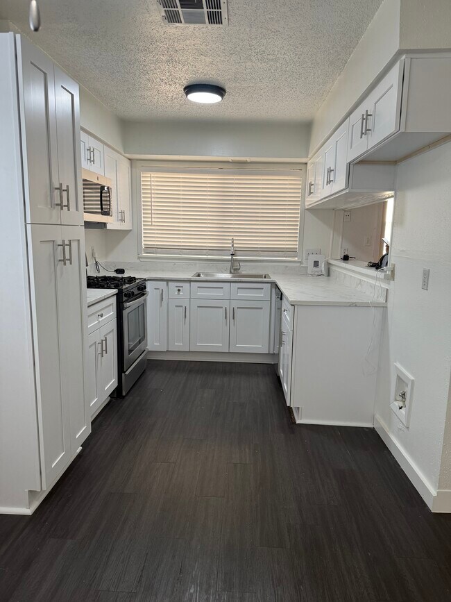 Building Photo - 12306 Hickorystick Cove