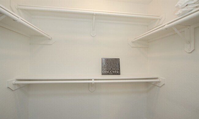 Building Photo - 4331 Marina St