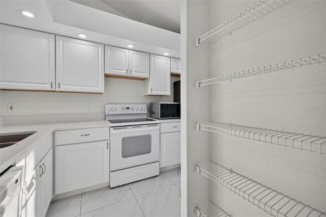 Building Photo - 3128 Sandy Shore Ln