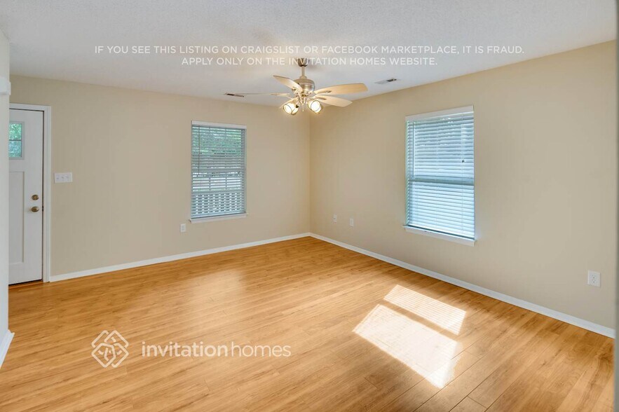 Building Photo - 128 Pratt St