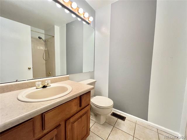 Building Photo - 12265 Deerfield Way