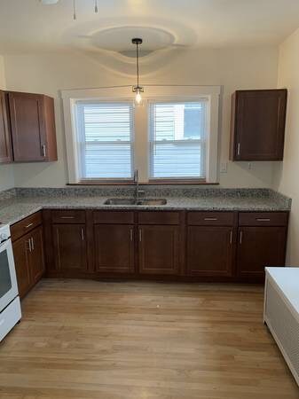 Building Photo - 5853 W Dakin St