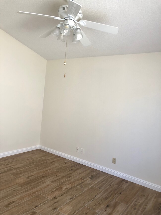 South Bedroom - 3109 Titcher Ln