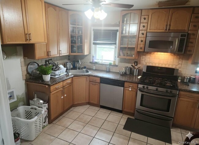 Building Photo - 461 Gibbs Pond Rd