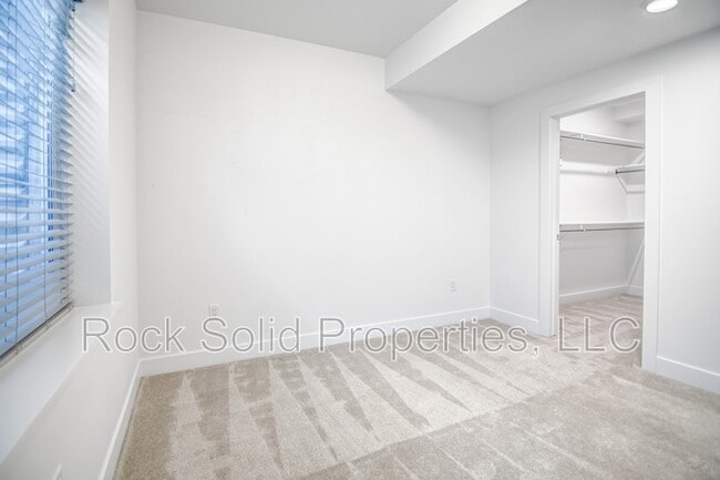 Building Photo - 3628 Red Feather Trl