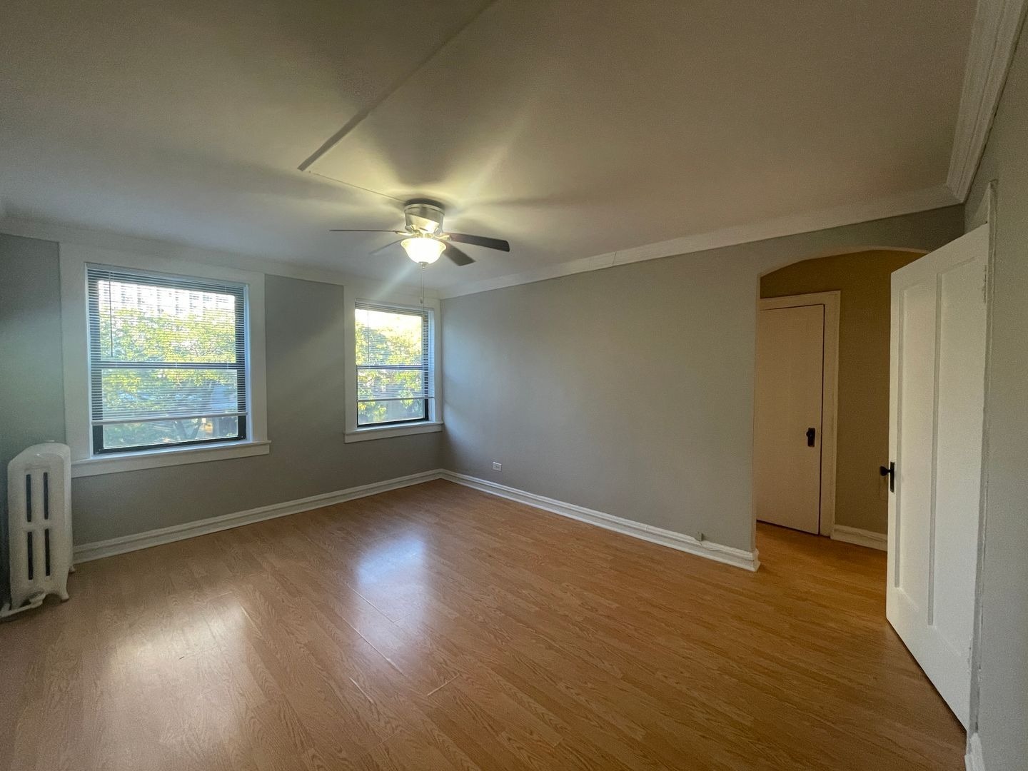 Building Photo - 831 W Bradley Pl