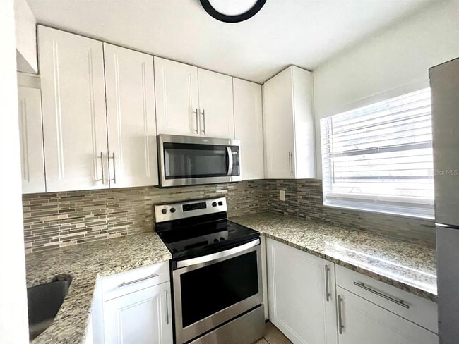 Building Photo - 2625 FL-590