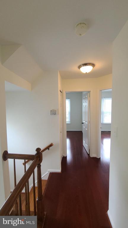 Building Photo - 21176 Winding Brook Square