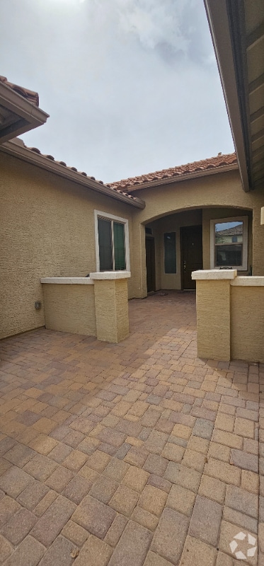 Building Photo - 19267 E Carriage Way
