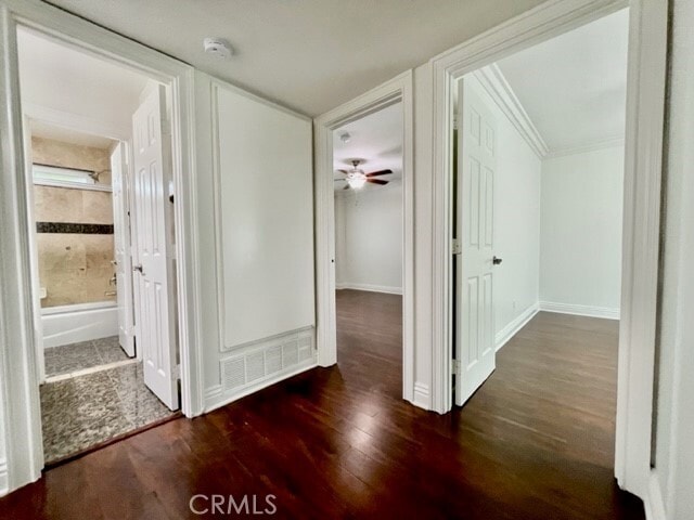 Building Photo - 2558 Orange Ave