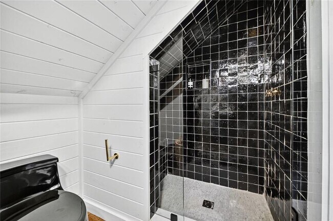 Building Photo - 545 Chestnut Ridge Cir