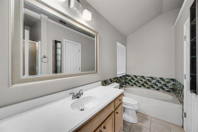 Building Photo - 856 Santa Fe Dr