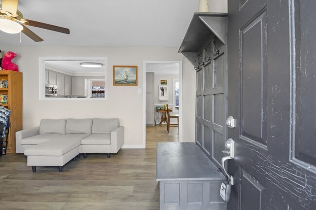 Building Photo - 1802 Warren Dr