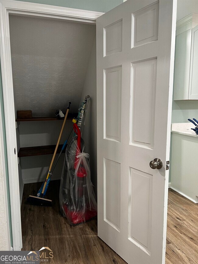 Building Photo - 208 Swanson Ridge