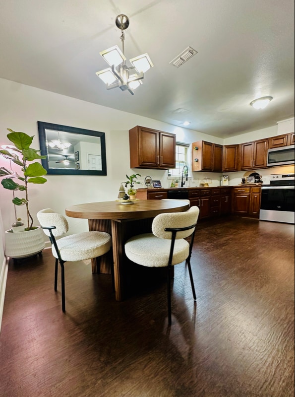 Building Photo - 21 Coronado Cove