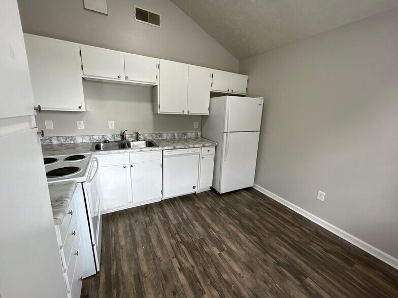 Building Photo - 21 Brianfield Cv