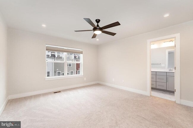 Building Photo - 1579 Sandpiper Bay Lp