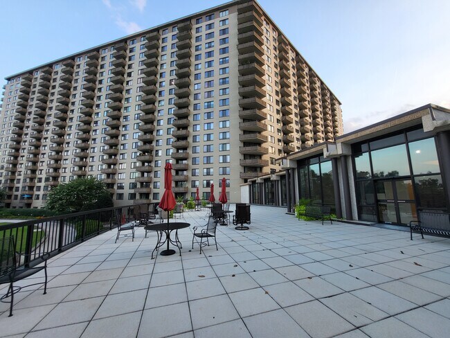 Building Photo - 5225 Pooks Hill Rd