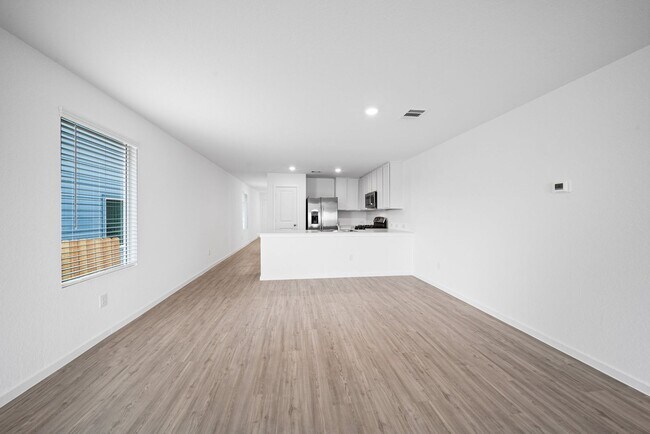 Building Photo - 241 Tahoe Ave