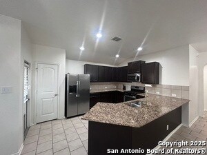 Building Photo - 2534 Live Oak Pass