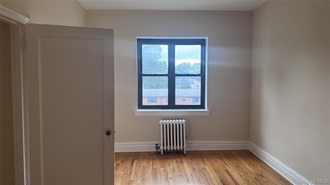 Building Photo - 120 Stonelea Pl