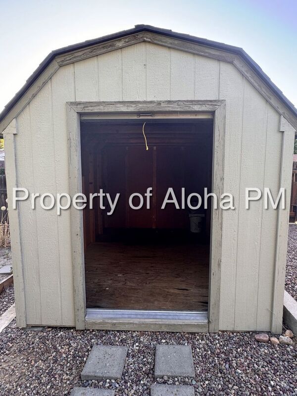 Building Photo - 3048 W Kendrick St