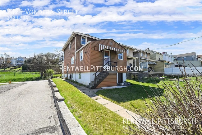Building Photo - 2329 Vondera St