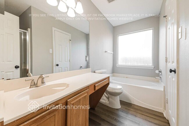 Building Photo - 1044 Waterview Dr