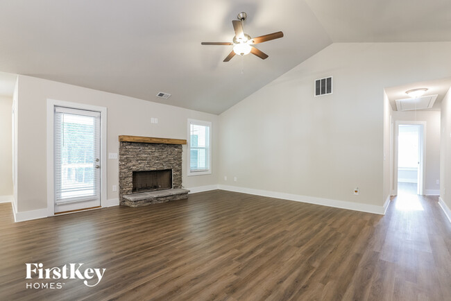 Building Photo - 7110 Lawson Dr