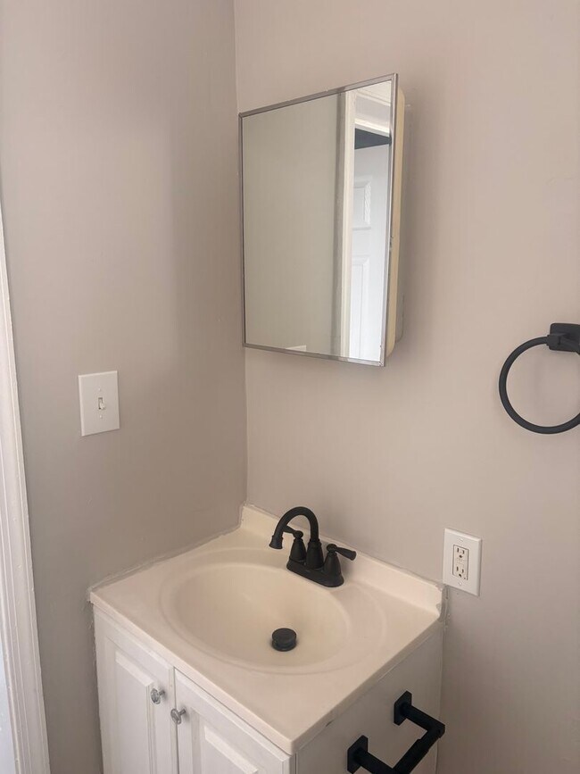 Building Photo - Spacious 3BR Home Near Coppin State – Recently Updated & Ready Now!