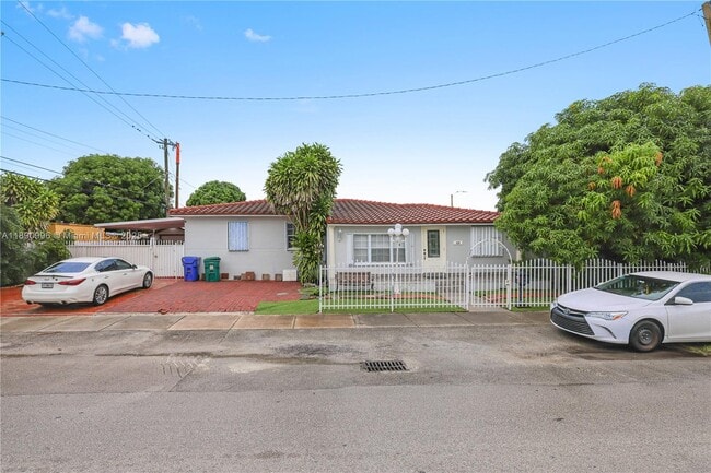 Building Photo - 450 NW 40th Ct