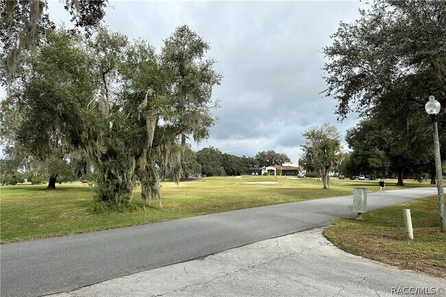 Building Photo - 4450 E Windmill Dr