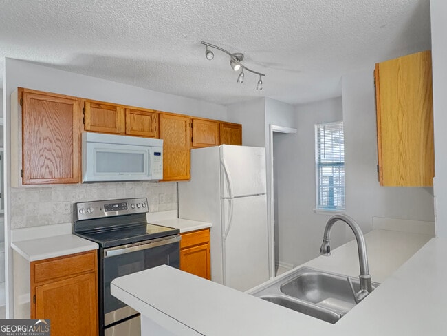 Building Photo - 901 Wentworth Ct