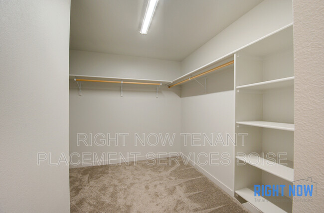 Building Photo - 5015 W Ladle Rpds Dr