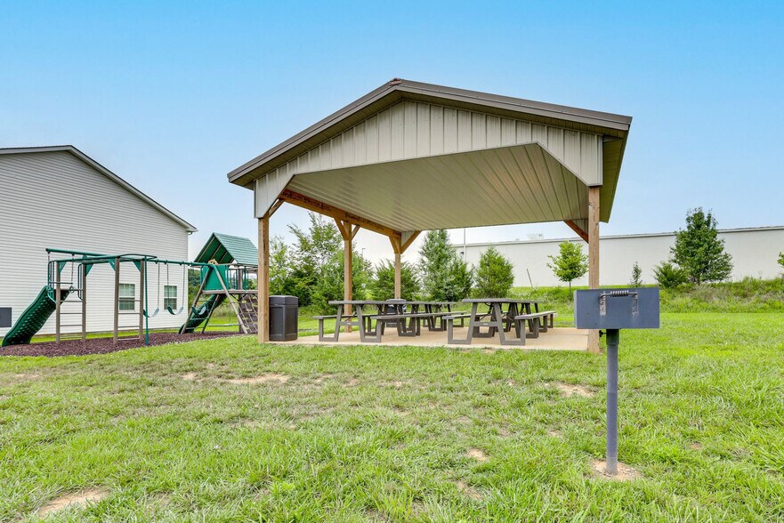 Building Photo - 148 Baker Dr