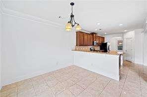 Building Photo - 15 Creekwater Dr