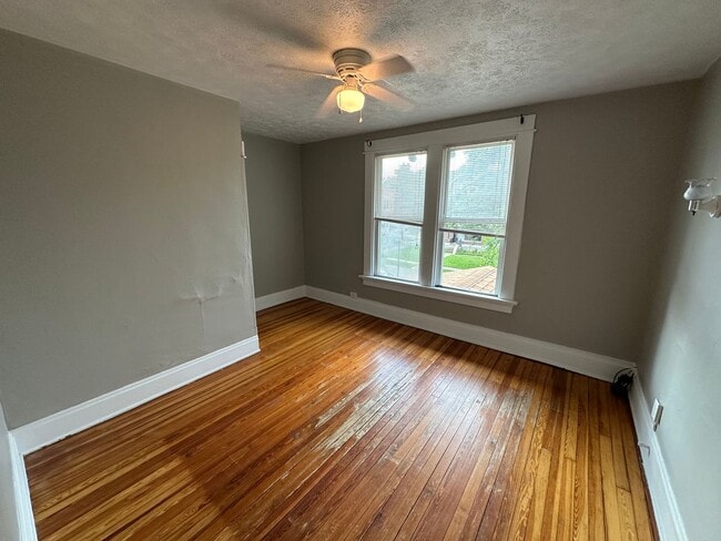 Building Photo - Central Campus OSU Single Family Home with...