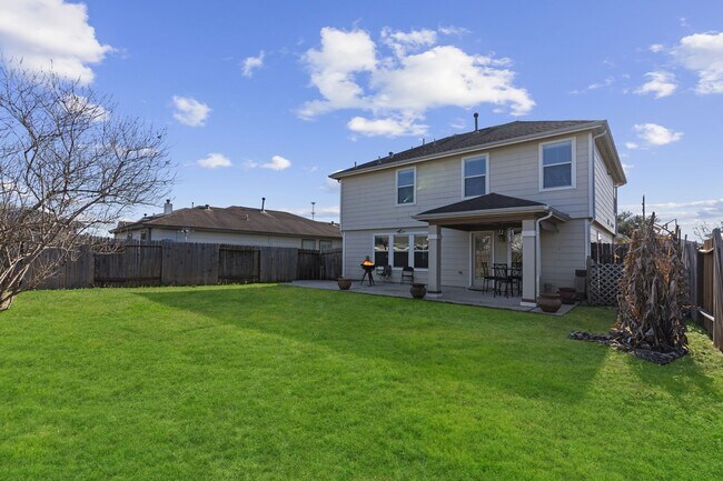 Building Photo - 29326 Legends Green Dr