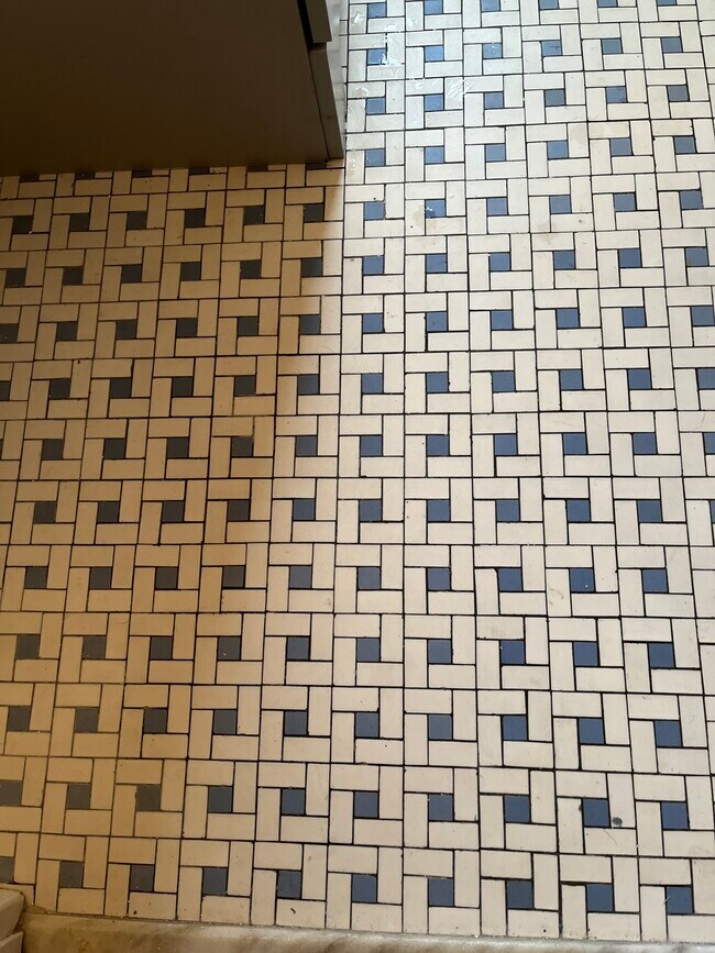 Building Photo - 679 Colvin Blvd