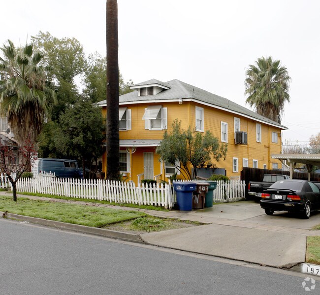 Primary Photo - 145 N G St