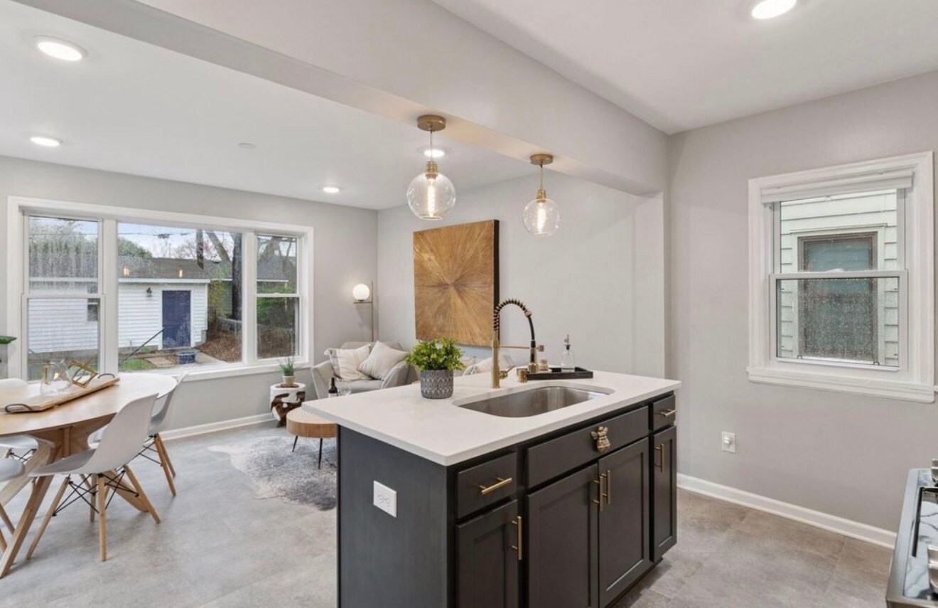 Building Photo - 5217 France Ave S