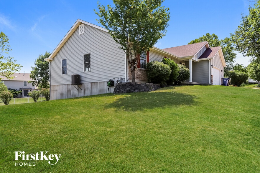 Building Photo - 3845 Bedford Pointe Dr