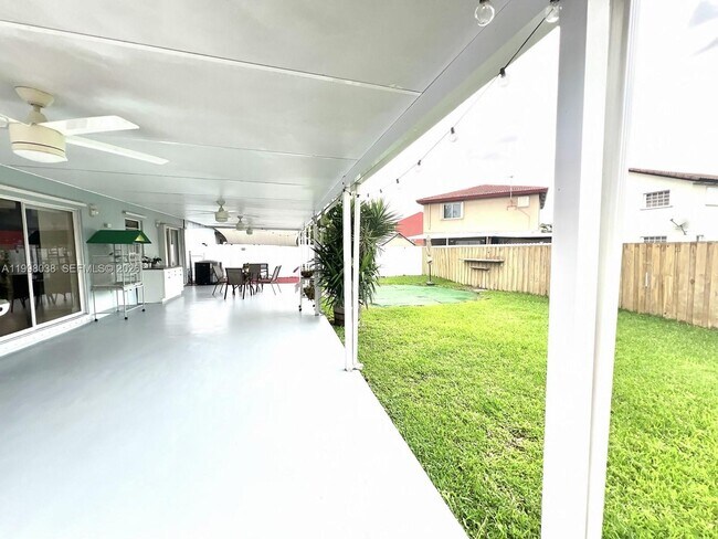 Building Photo - 1361 N Fieldlark Ln