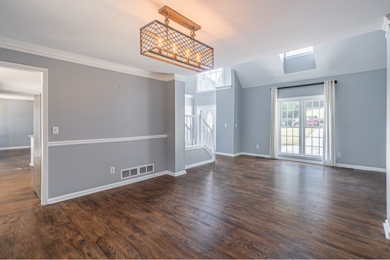 Building Photo - 1321 Yorktown Cir