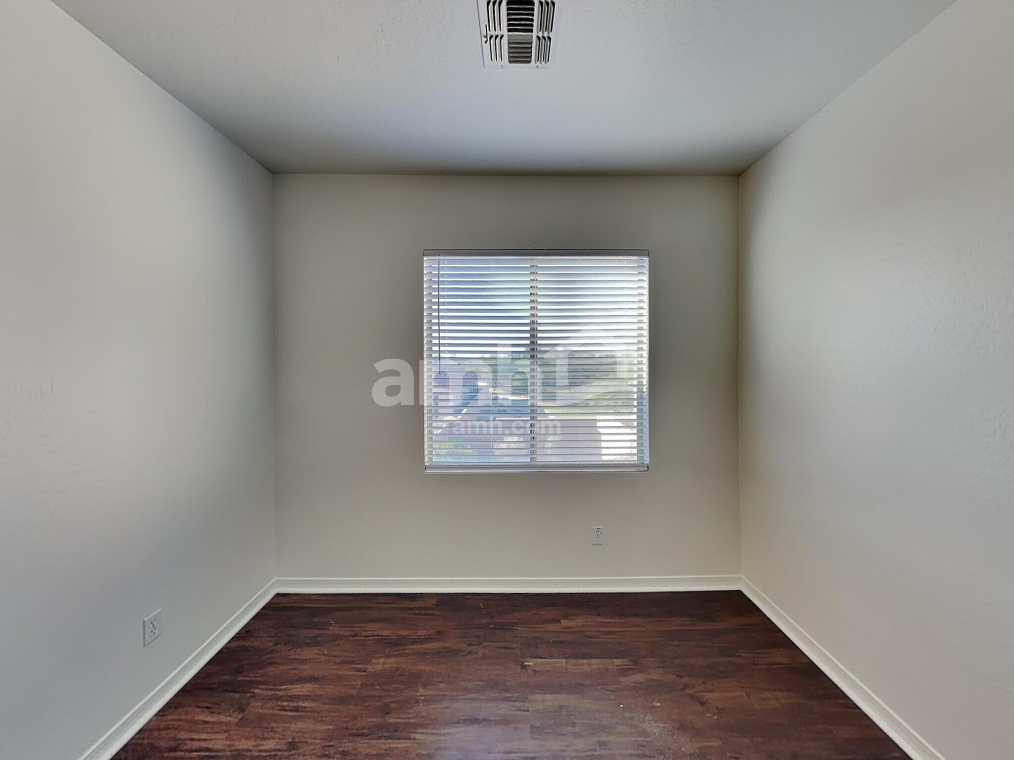 Building Photo - 16103 W Shangri La Rd