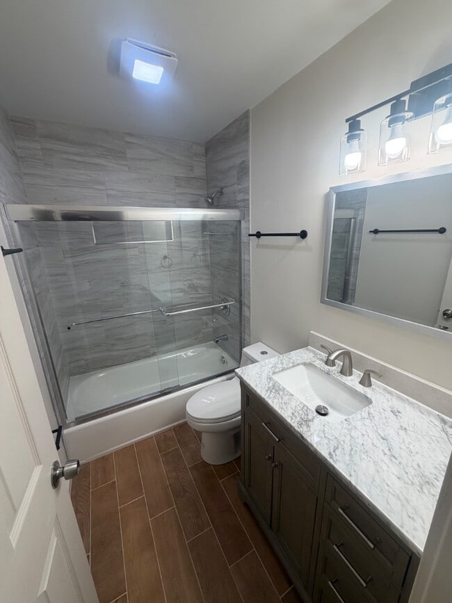 Building Photo - 6813 Wunderly Ct