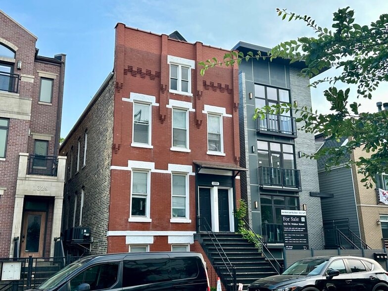 Primary Photo - 1361 W Walton St